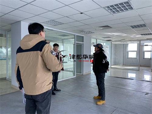 银川工装公司|银川谷缘办公室改造设计现场量尺